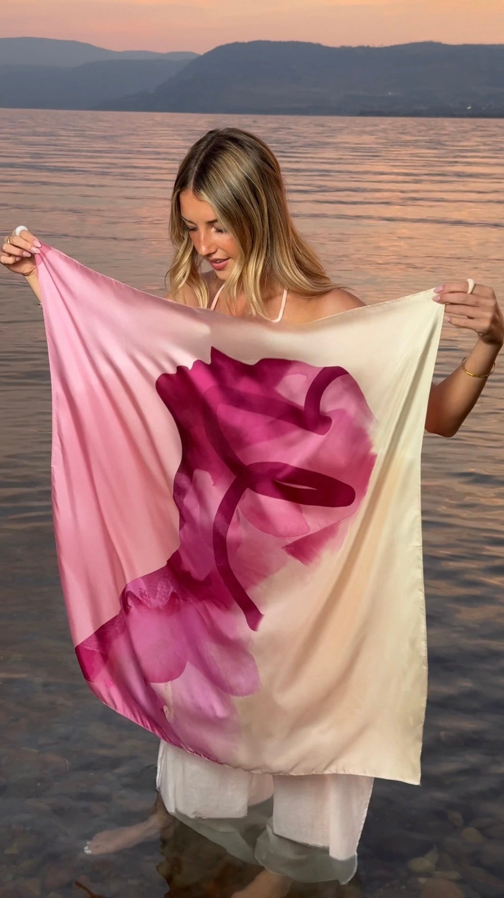 the Form scarf